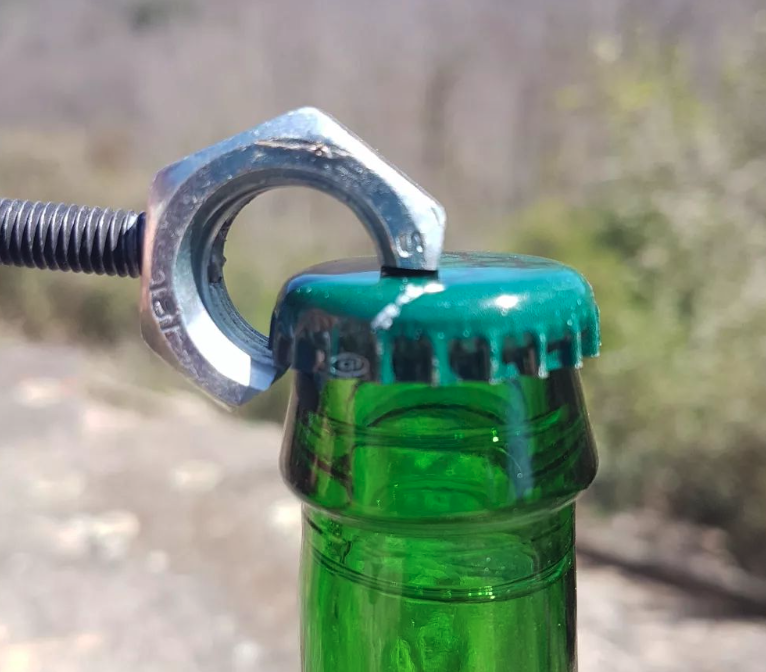 Tornillo Abrebotellas